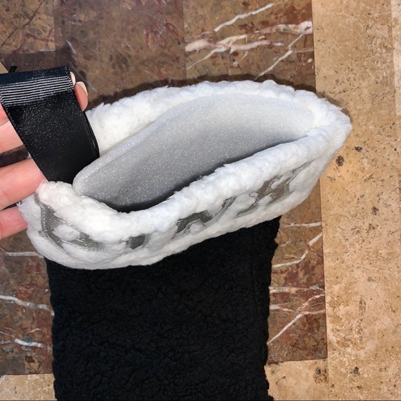 Women’s Victoria’s Secret PINK Fleece Stocking NEW - Picture 8 of 15